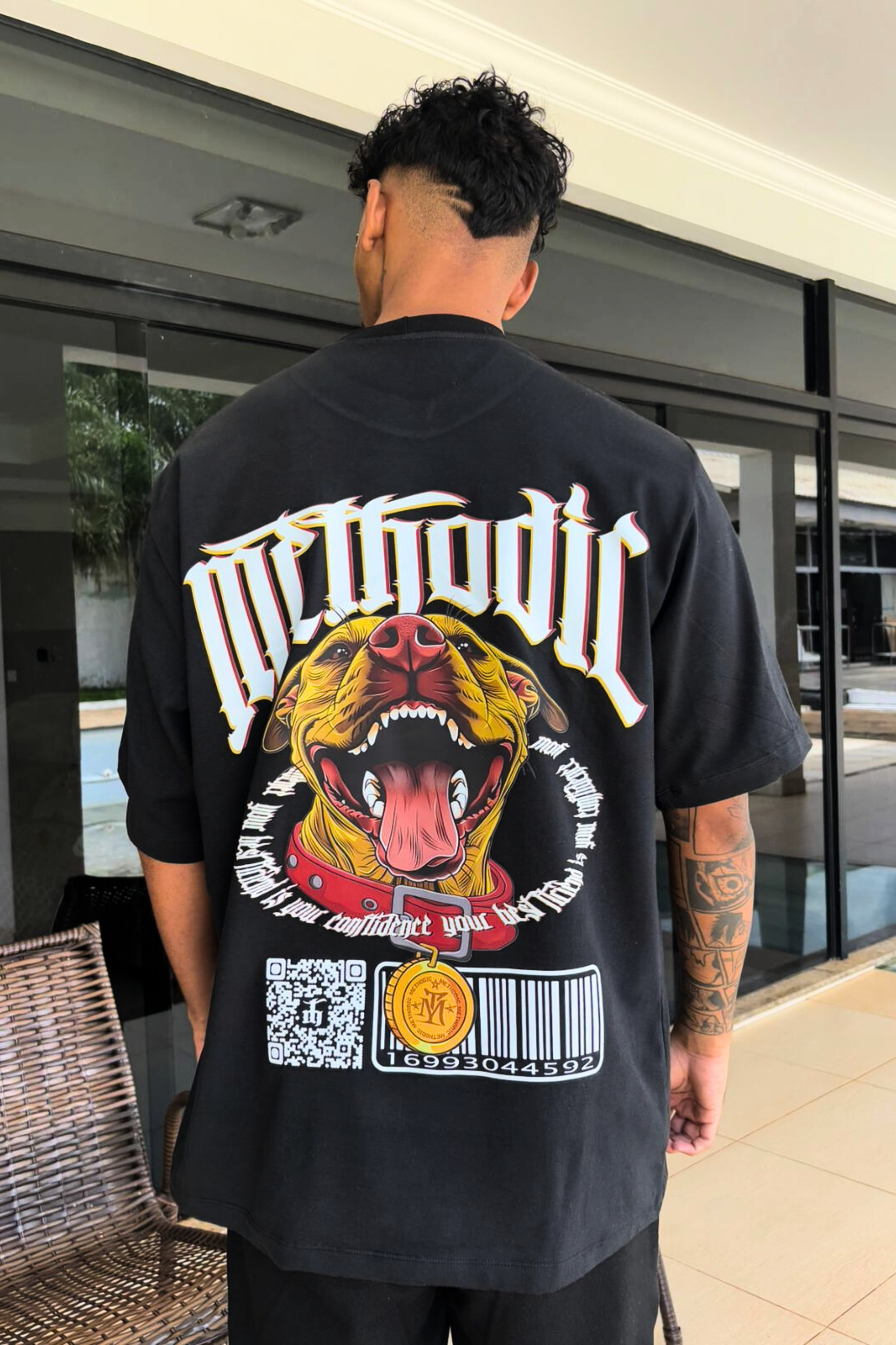 Camiseta Oversized Bad Dog EFC MEIO M.O