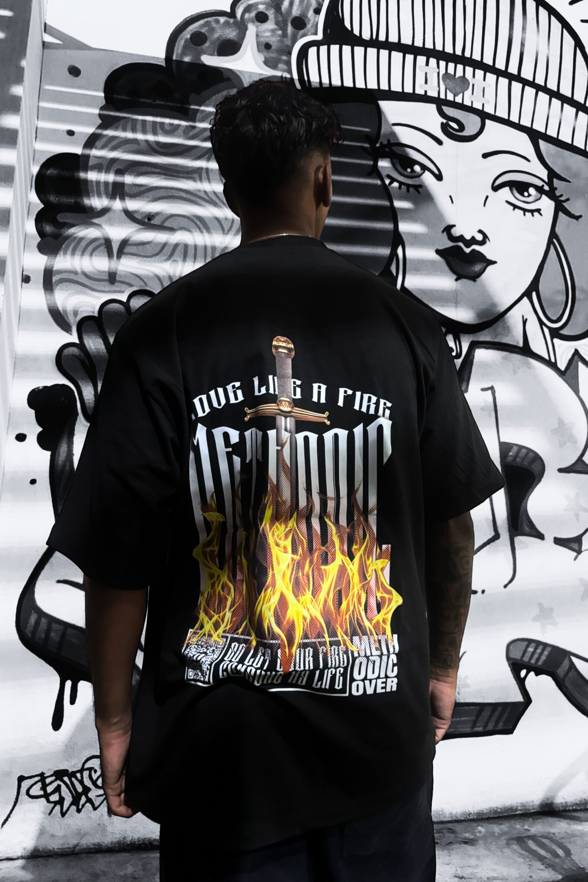 Camiseta Oversized Fire Street EFC MEIO M.O