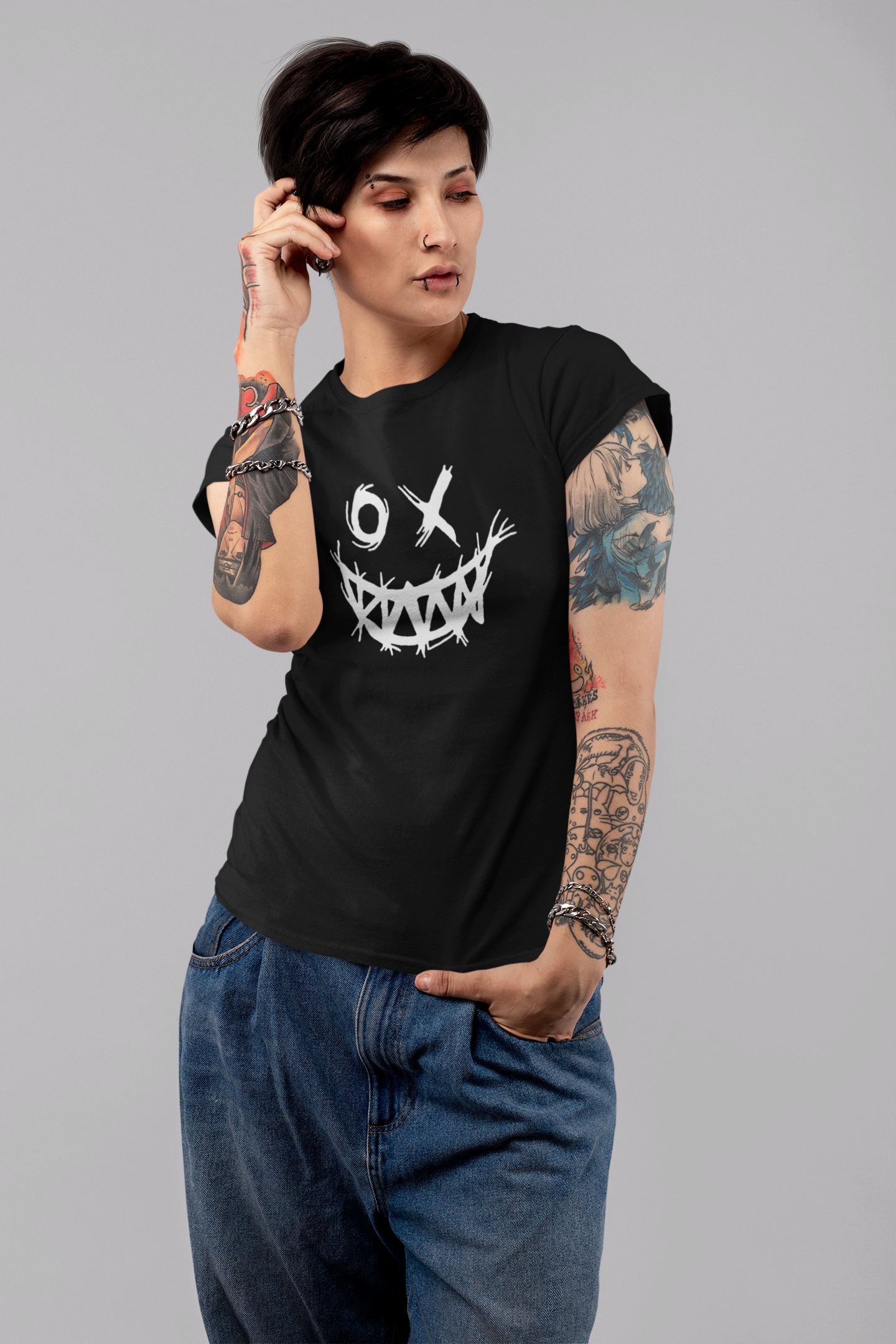 Kit Camiseta 2 Unidades Branca e Preta (Psycho Smile) ESTAMPA FRENTE